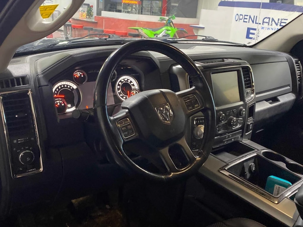 Dodge RAM 1500 * 4WD Crew Cab 140.5" Sport * CARFAX *  | Mobile.bg � ����������� 10