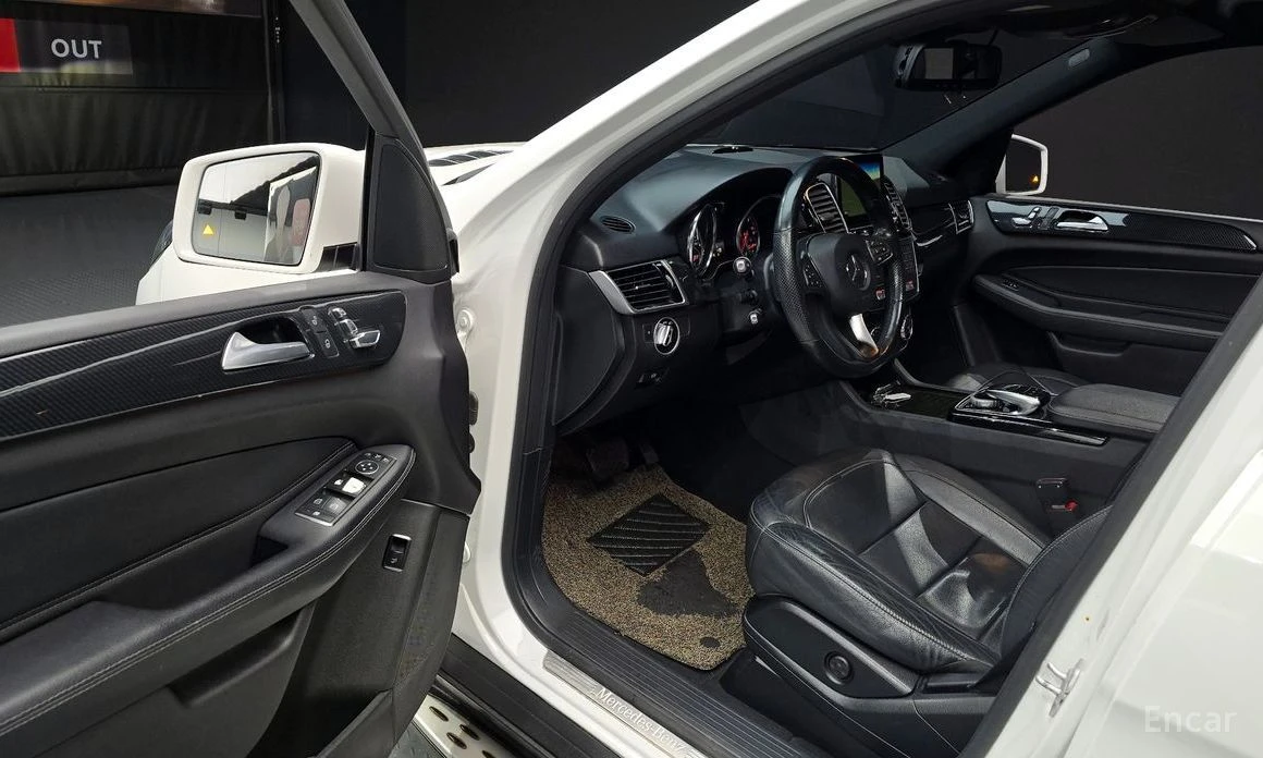 Mercedes-Benz GLE 250, снимка 10 - Автомобили и джипове - 53903352