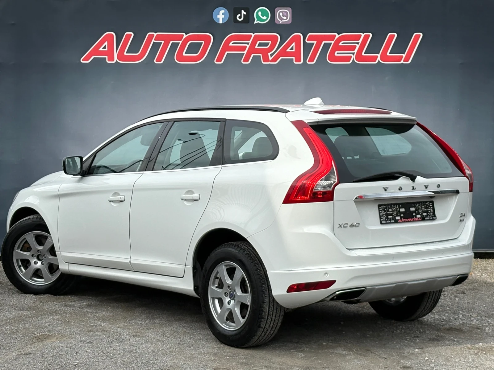 Volvo XC60 2.4D* 4x4* FACELIFT* ЛИЗИНГ* БАРТЕР* , снимка 6 - Автомобили и джипове - 54051224