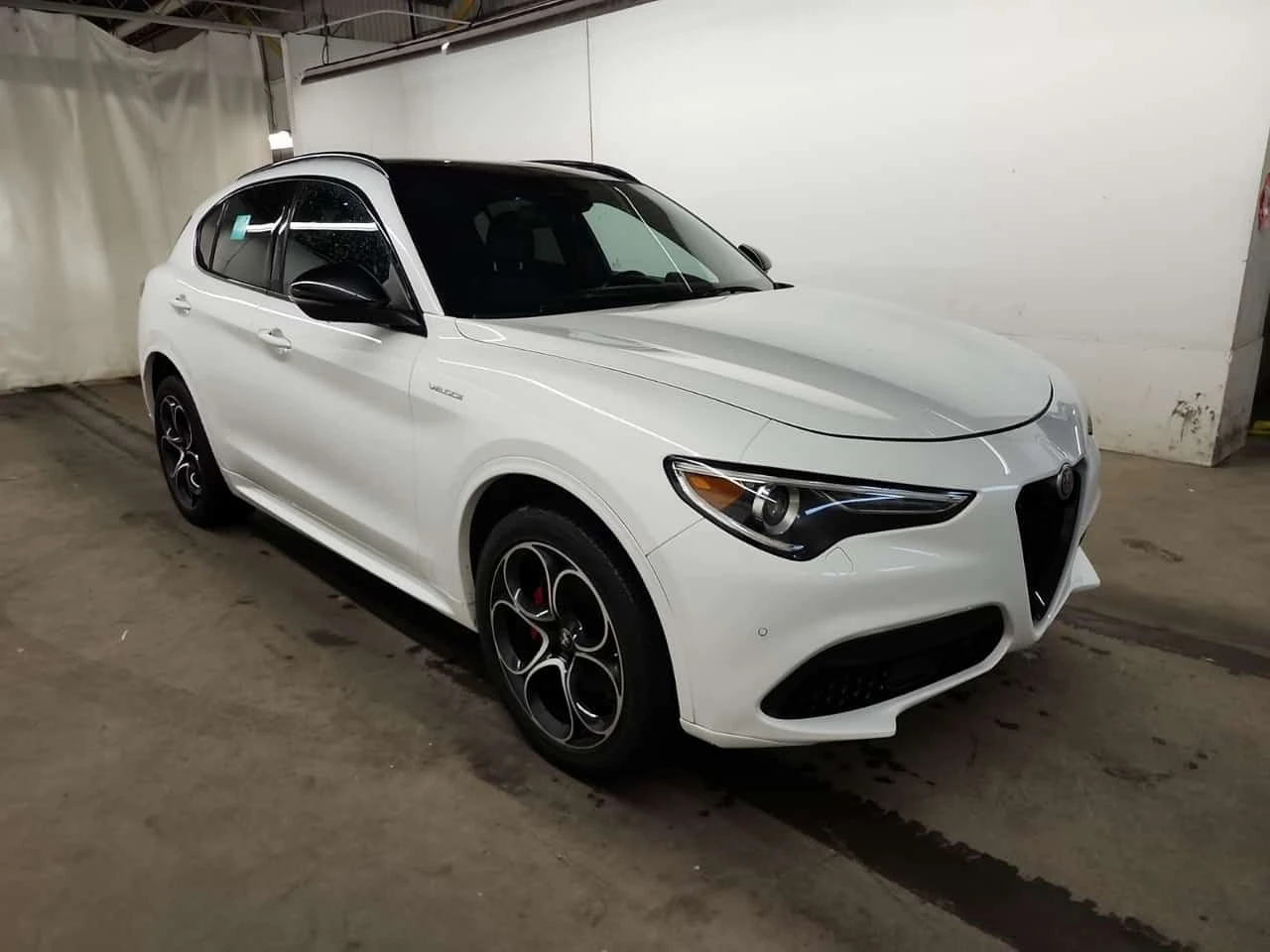 Alfa Romeo Stelvio * VELOCE * CARFAX * 2 КЛЮЧА * ПАНО * ДИСТРОНИК, снимка 2 - Автомобили и джипове - 54067820