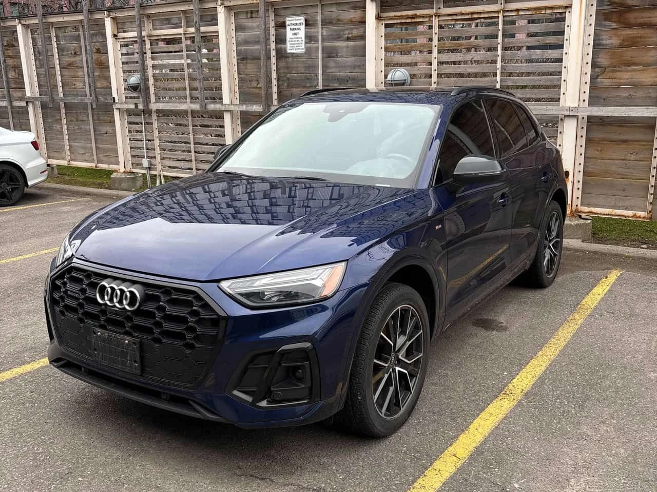 Audi Q5 * Progressiv * CARFAX * Дистроник * 360 Камери *  