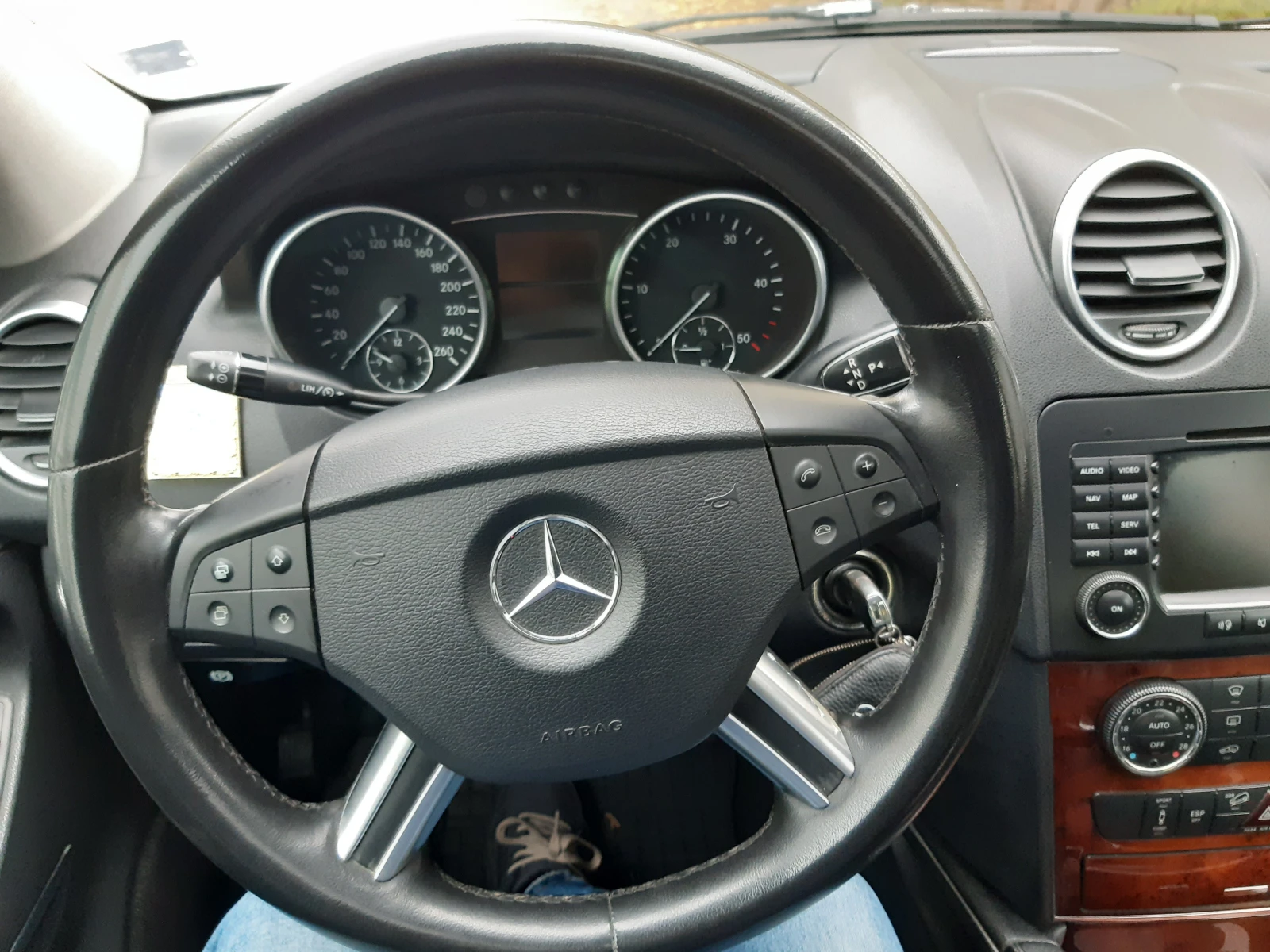 Mercedes-Benz ML 320, снимка 12 - Автомобили и джипове - 56734364