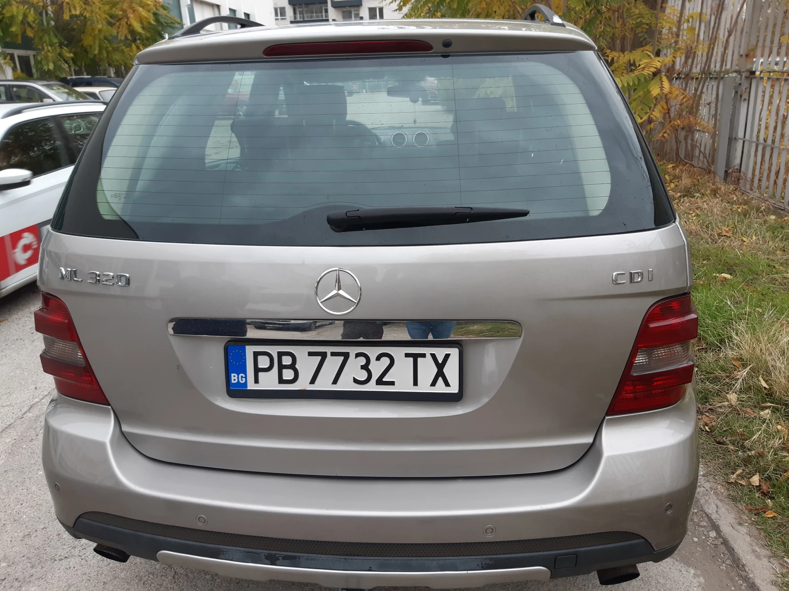 Mercedes-Benz ML 320, снимка 9 - Автомобили и джипове - 56734364