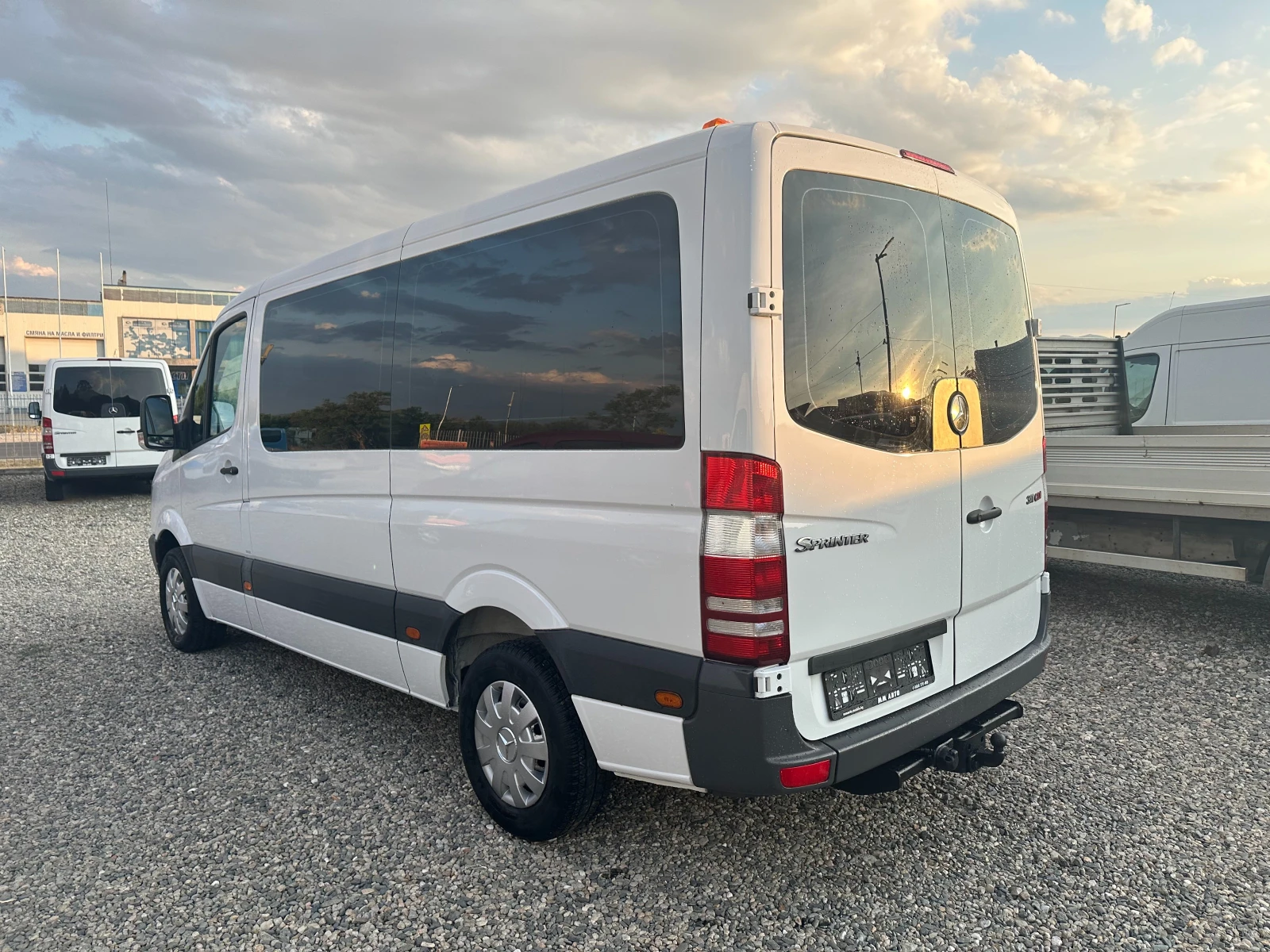 Mercedes-Benz Sprinter 311 9места/клима - изображение 4