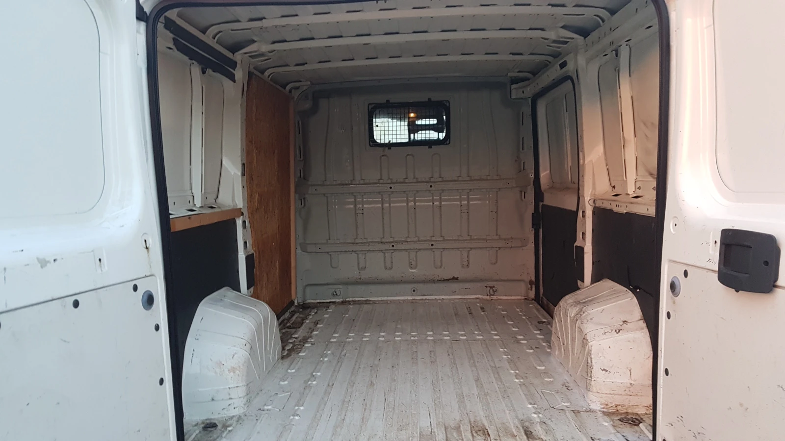 Citroen Jumper 2.2 HDI 120кс - изображение 9