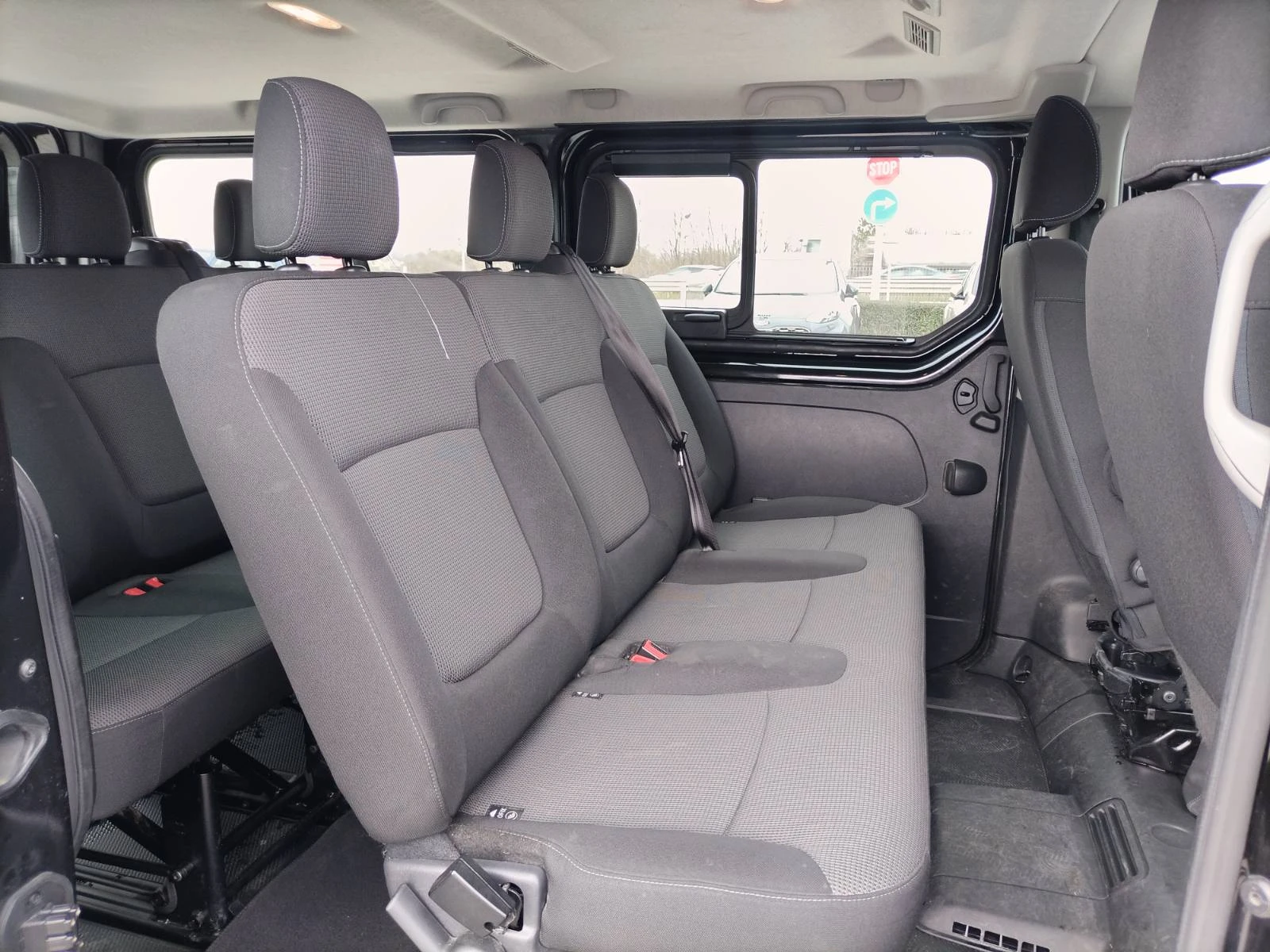 Renault Trafic 2.0dCi/145К.с. L2H1 АВТОМАТИК, снимка 14 - Бусове и автобуси - 54113829