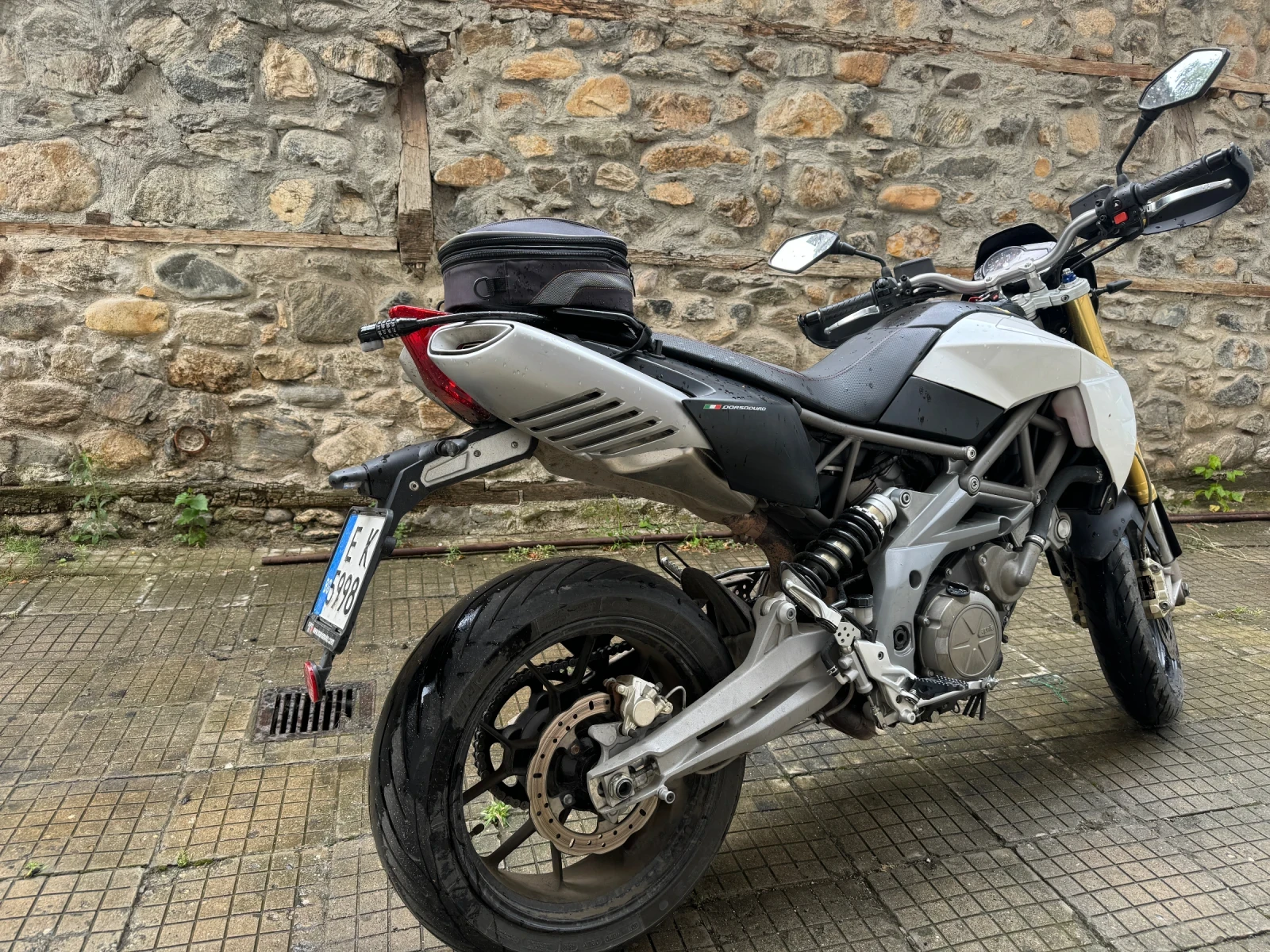 Aprilia Dorsoduro 750 - изображение 6