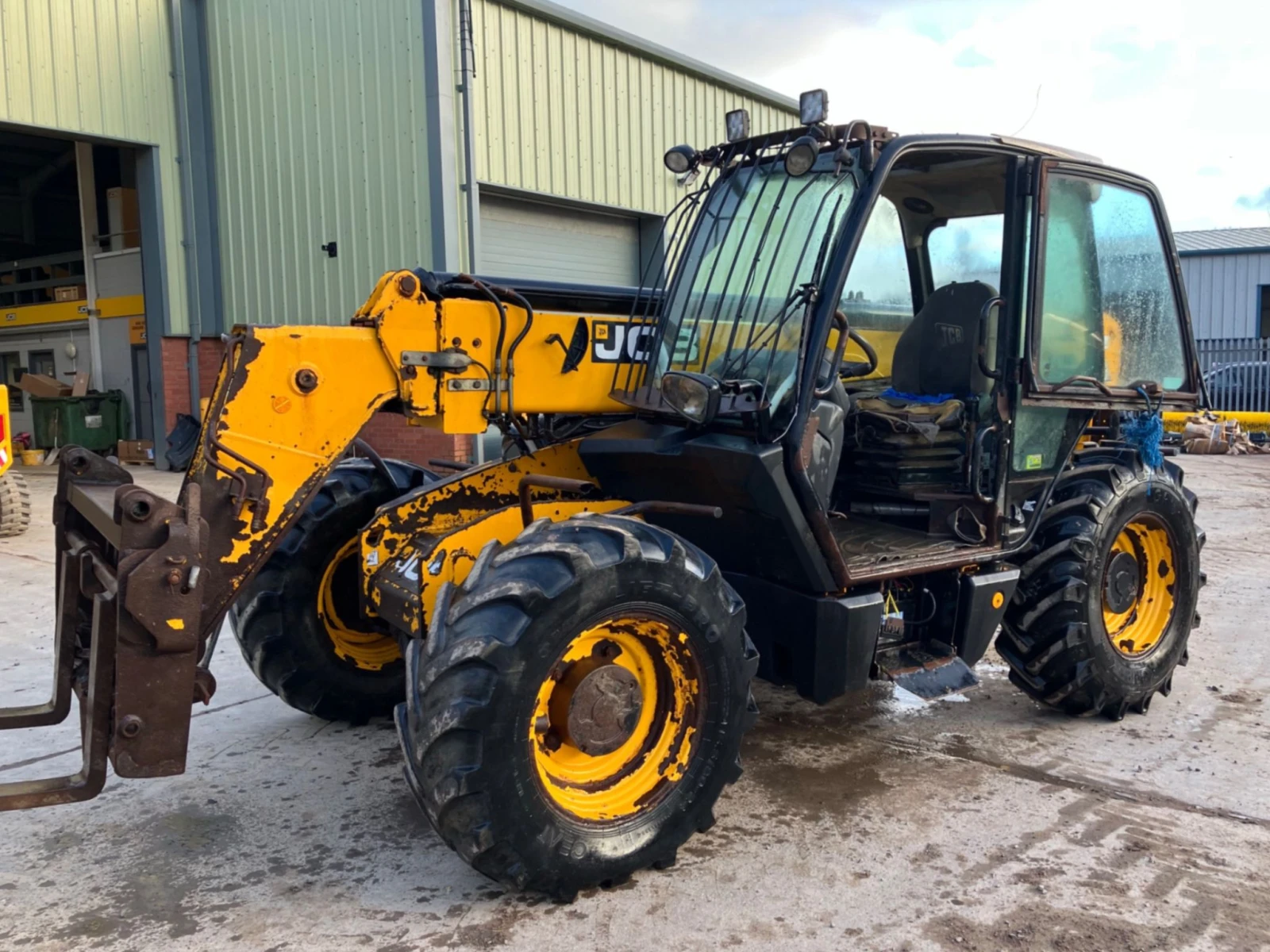 Телескопични товарачи JCB 535-95 LOADALL