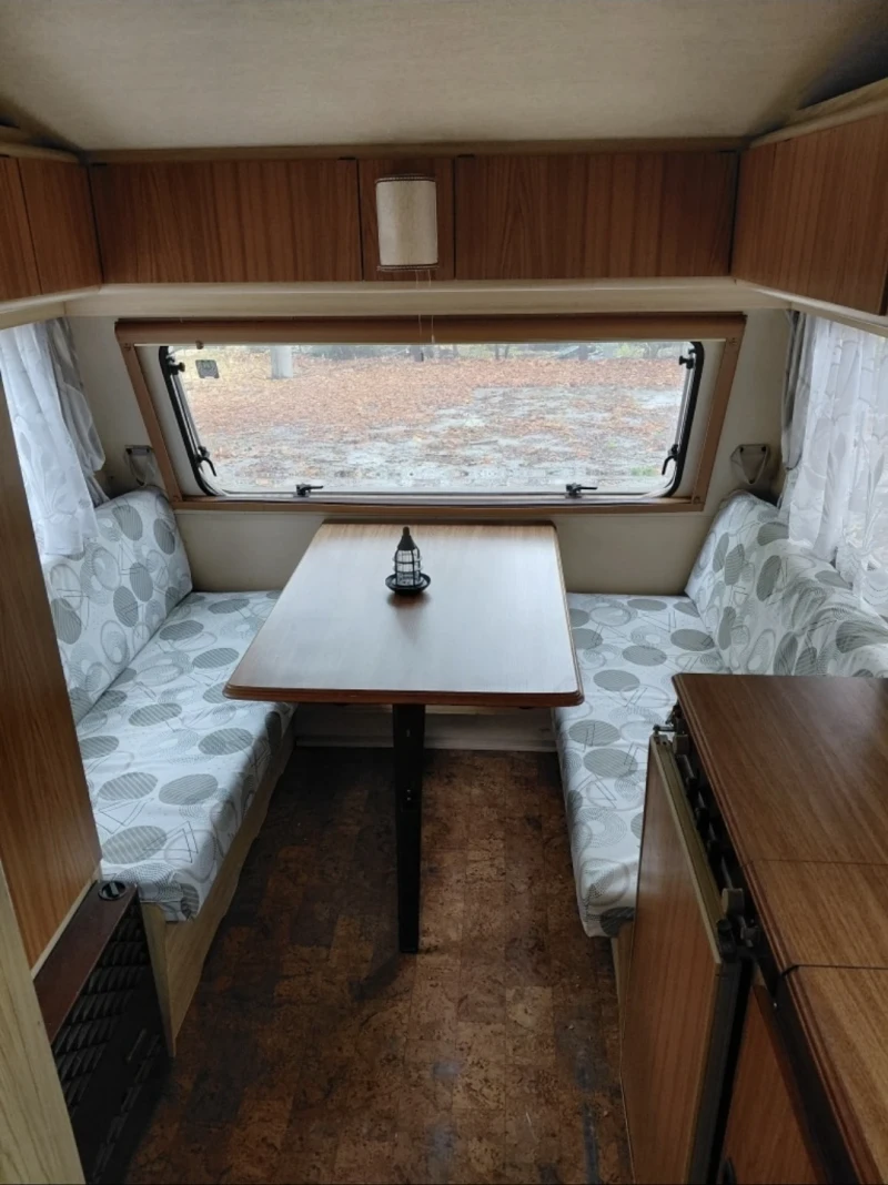 Каравана Adria CHATEAU 430, снимка 5 - Каравани и кемпери - 52809749