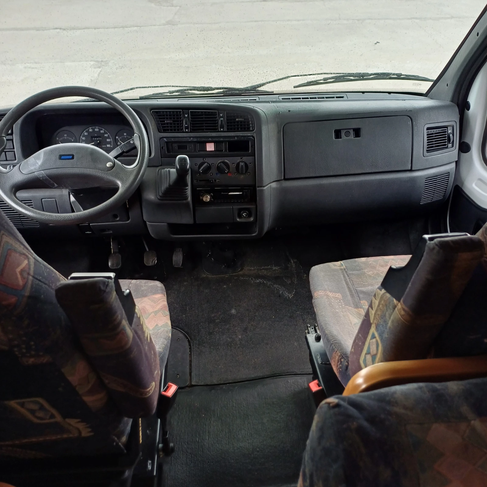 Кемпер HYMER / ERIBA, снимка 11 - Каравани и кемпери - 53894708