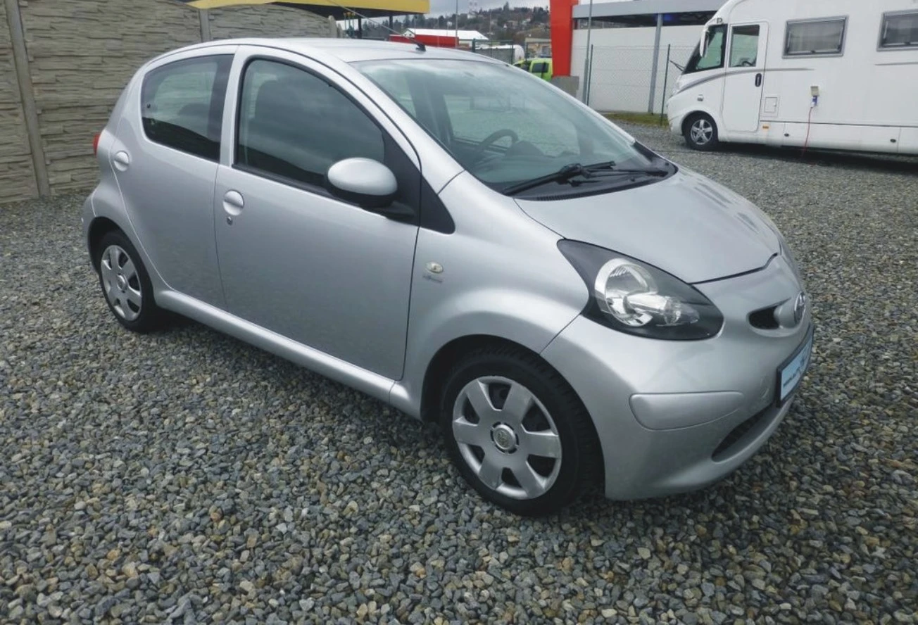����� ������ ���� 2006-2012�. Toyota Aygo  5 �����  ������ 1000���  | Mobile.bg � ����������� 2