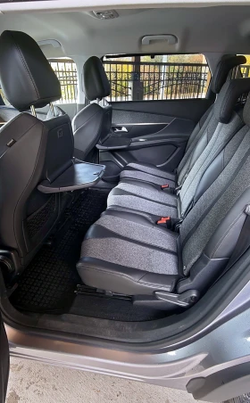 Peugeot 5008 1.6 BlueHDi Автоматик Allure 6+ 1 360 камера, снимка 9