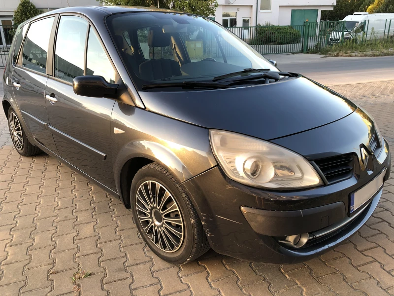 Renault Scenic Газ | Автоматик, снимка 11 - Автомобили и джипове - 47045260