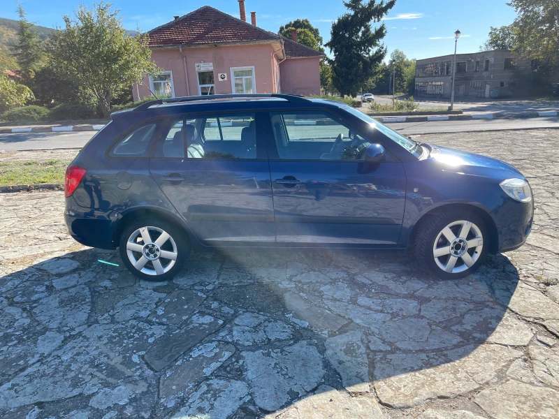 Skoda Fabia, снимка 2 - Автомобили и джипове - 47441241