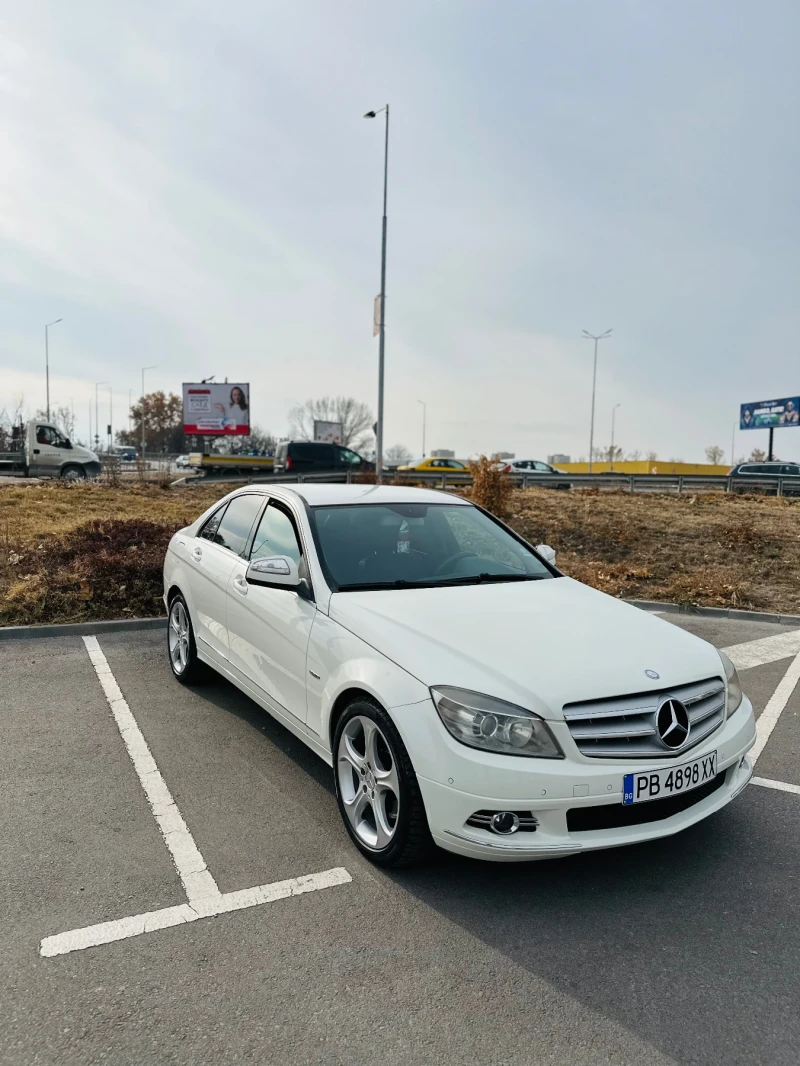 Mercedes-Benz C 320, снимка 3 - Автомобили и джипове - 48140167