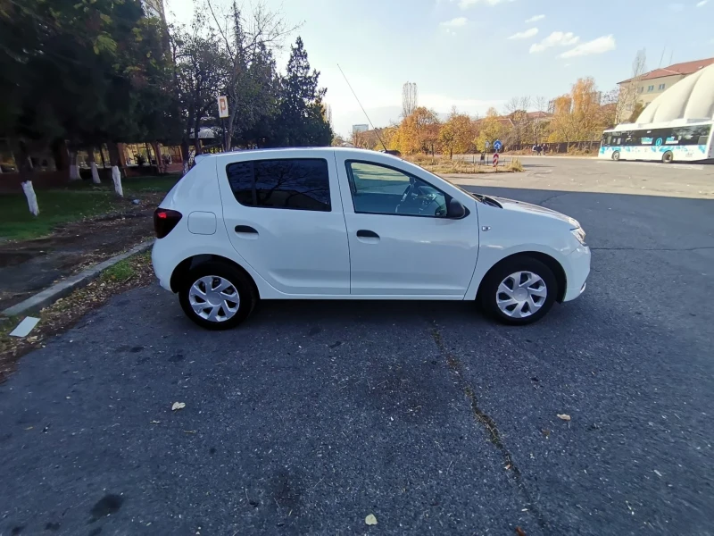 Dacia Sandero, снимка 3 - Автомобили и джипове - 48508296