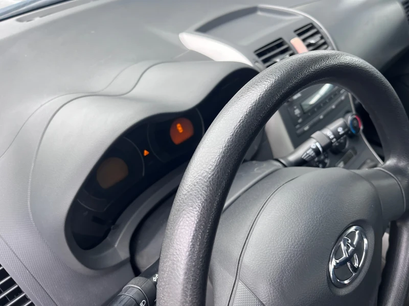 Toyota Auris 1.4D4d 148.000km, снимка 7 - Автомобили и джипове - 48717036