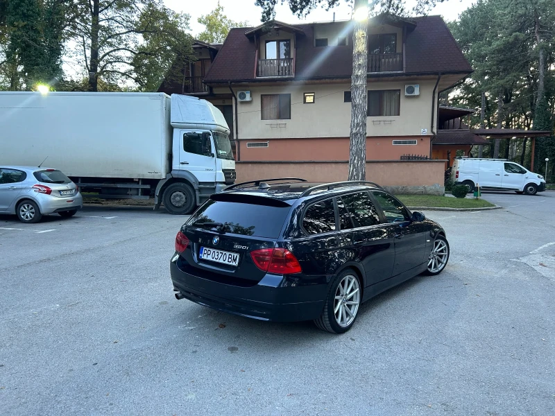 BMW 320, снимка 4 - Автомобили и джипове - 49238440