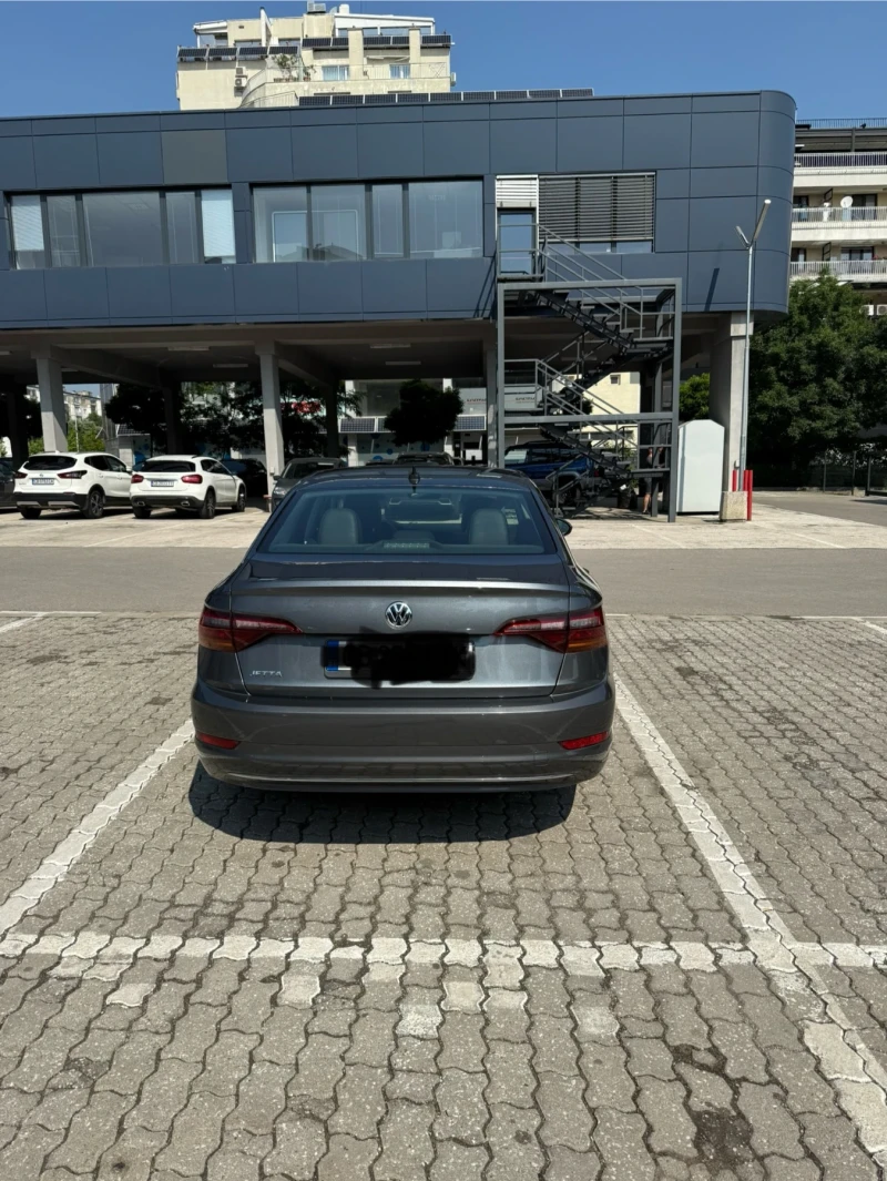 VW Jetta, снимка 10 - Автомобили и джипове - 52541005
