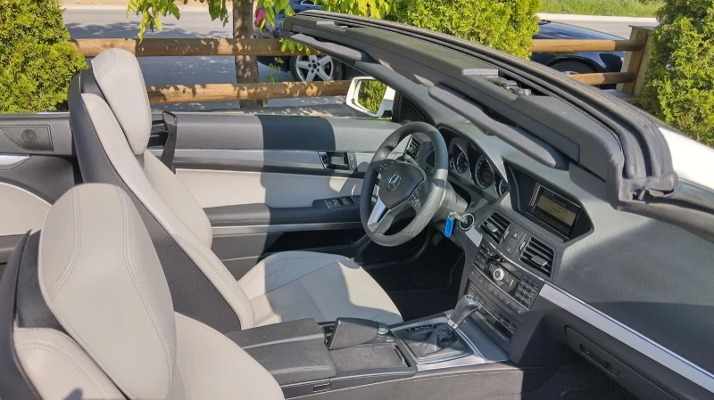 Mercedes-Benz E 220, снимка 7 - Автомобили и джипове - 50996563