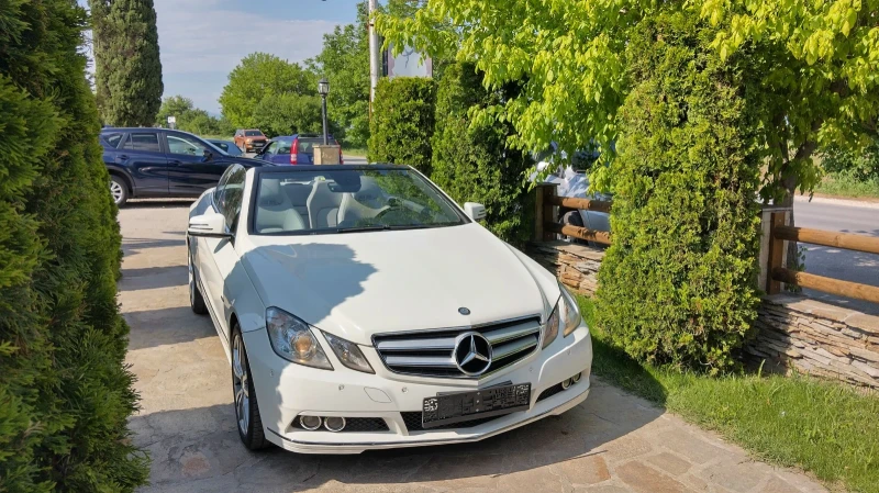 Mercedes-Benz E 220, снимка 3 - Автомобили и джипове - 50996563