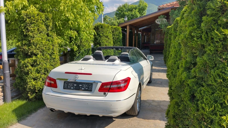 Mercedes-Benz E 220, снимка 4 - Автомобили и джипове - 50996563