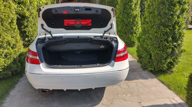 Mercedes-Benz E 220, снимка 14 - Автомобили и джипове - 50996563