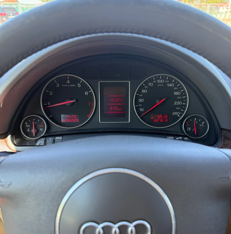 Audi A4 2.0, снимка 6 - Автомобили и джипове - 52240787