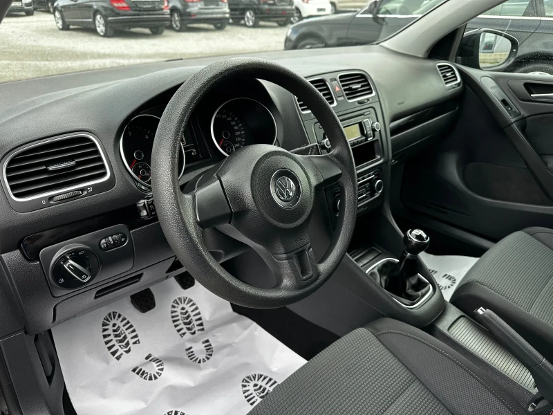 VW Golf 1.6TDI-127000км-ПЪЛНА СЕРВИЗНА ИСТОРИЯ-NEW-TOP, снимка 10 - Автомобили и джипове - 52912913