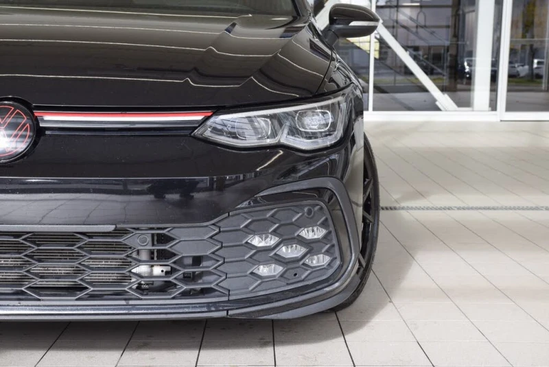 VW Golf Volkswagen Golf GTI 380* АвтоКредит* (ЦЕНА ДО БГ), снимка 2 - Автомобили и джипове - 53235637