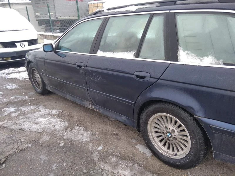 BMW 530 3.0D, снимка 2 - Автомобили и джипове - 35080332