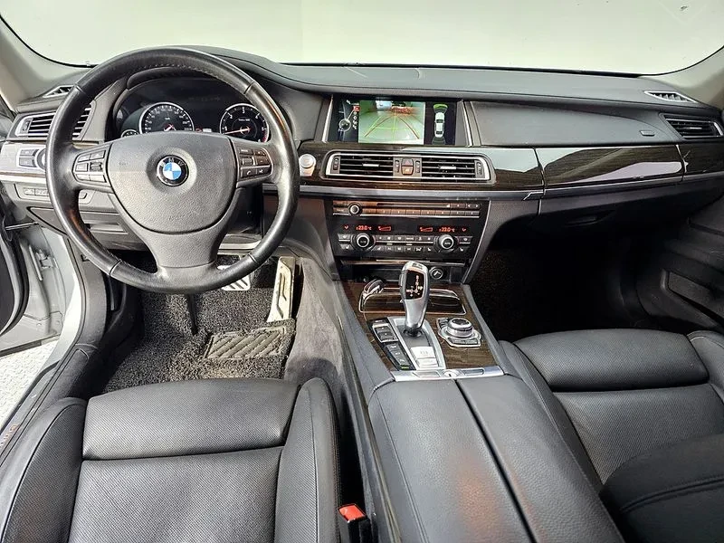 BMW 730 xDrive, снимка 5 - Автомобили и джипове - 55349328