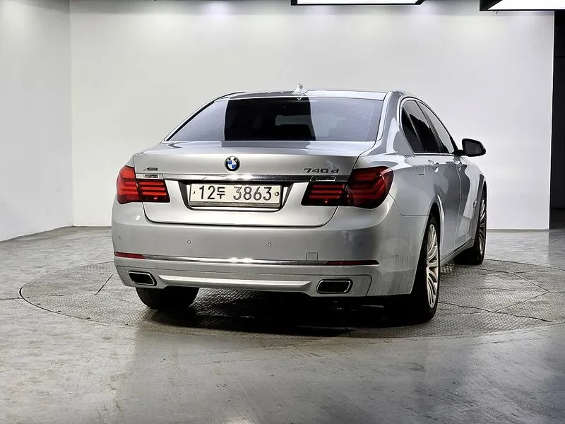 BMW 730 xDrive, снимка 4 - Автомобили и джипове - 55349328