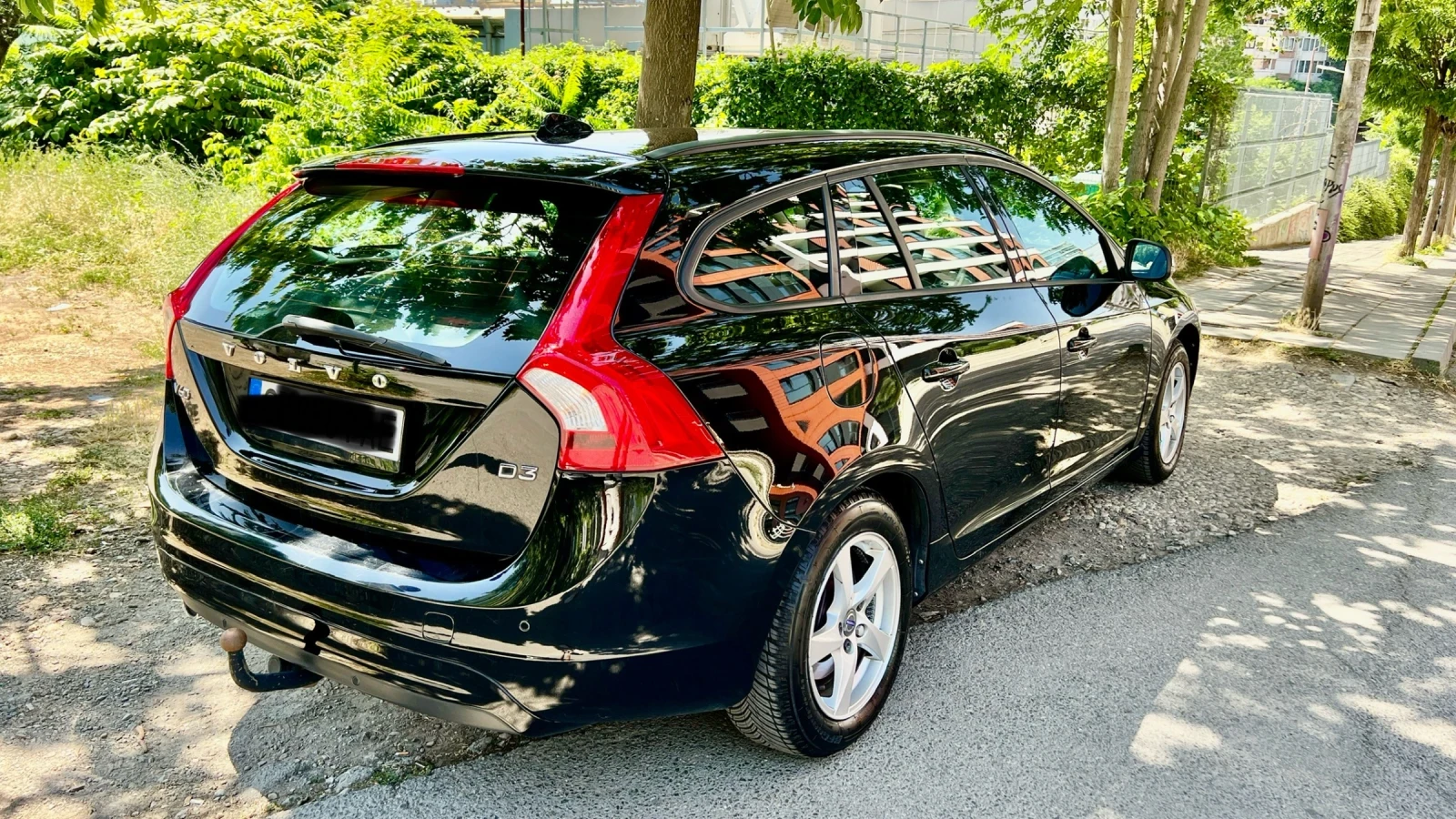 Volvo V60 2.0 Diesel D3 150kc - изображение 4