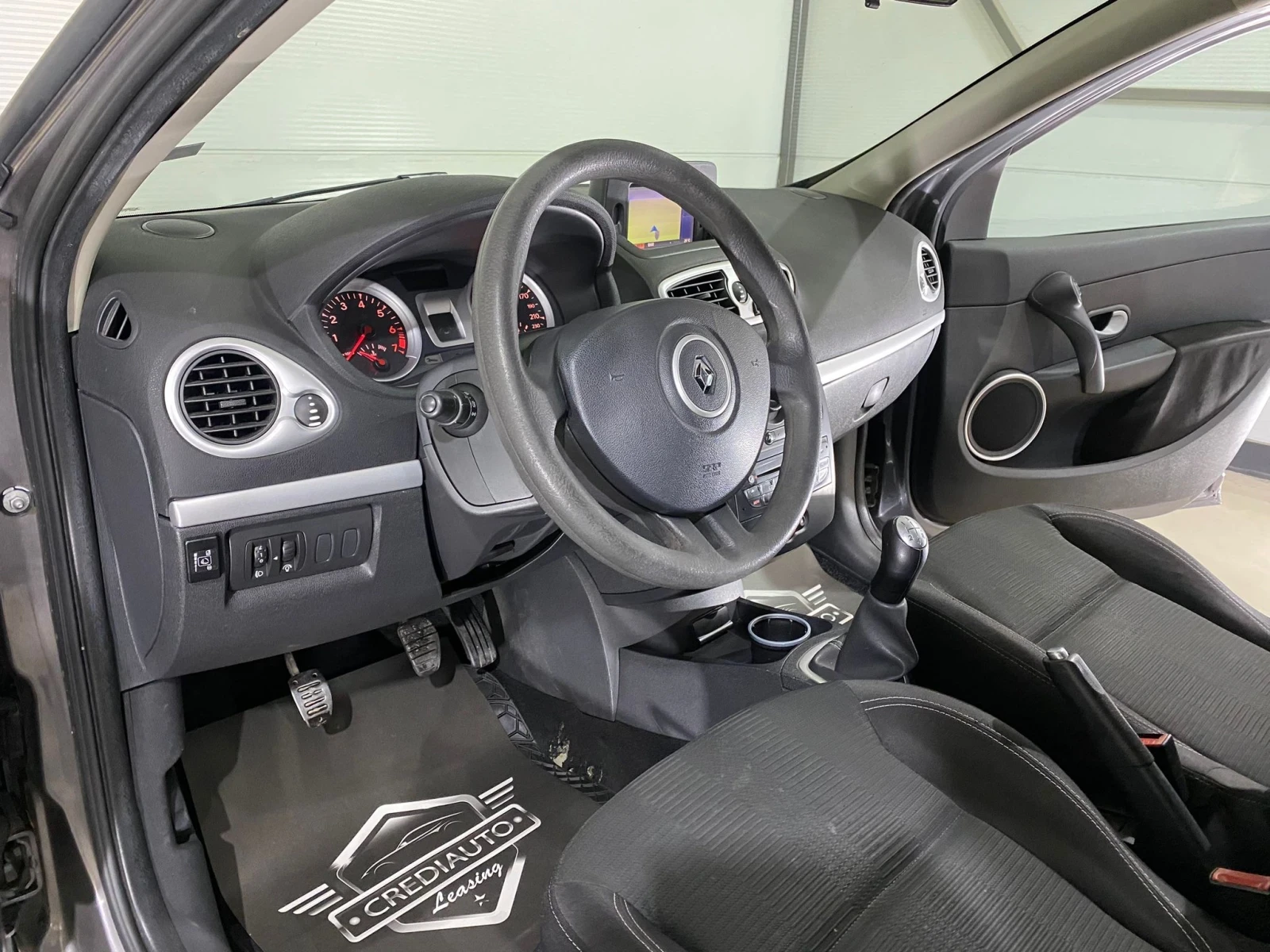 Renault Clio 1.1i ГАЗ - изображение 7