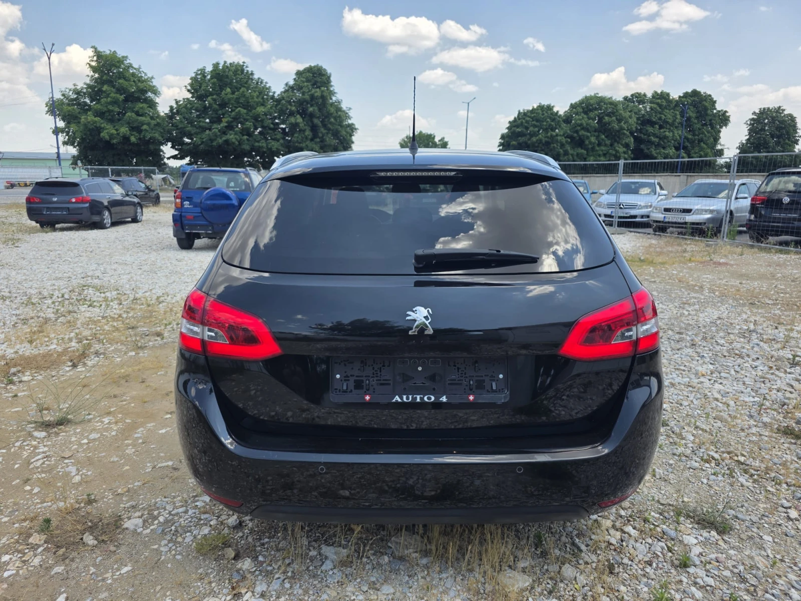Peugeot 308 2.0 HDI * ALLURE * NAVI* FULL* SWISS*  - изображение 5