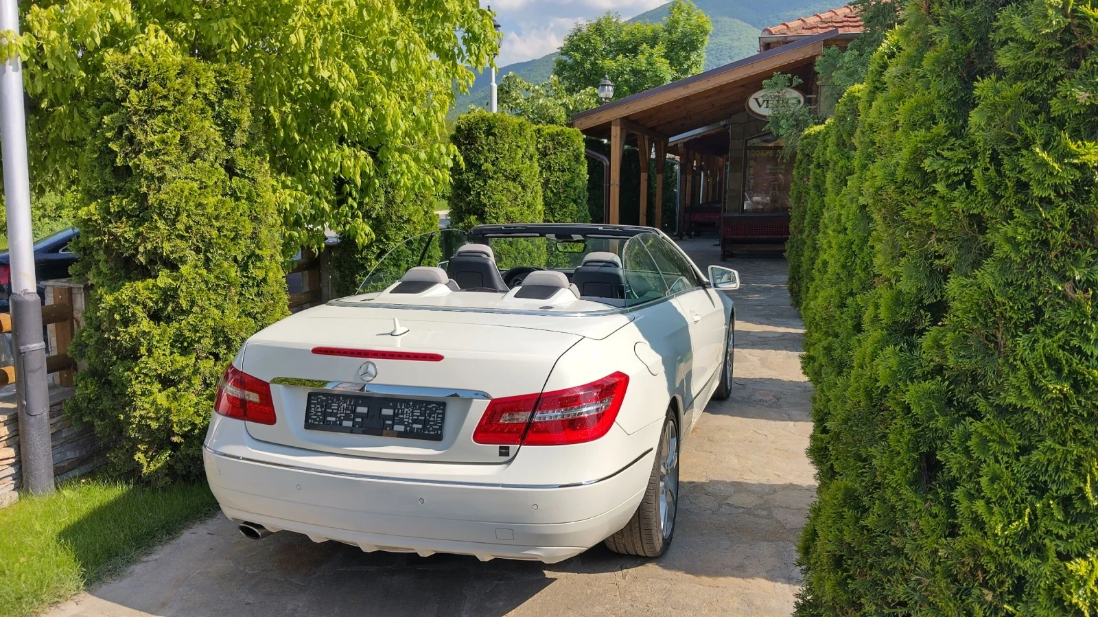 Mercedes-Benz E 220  - изображение 4