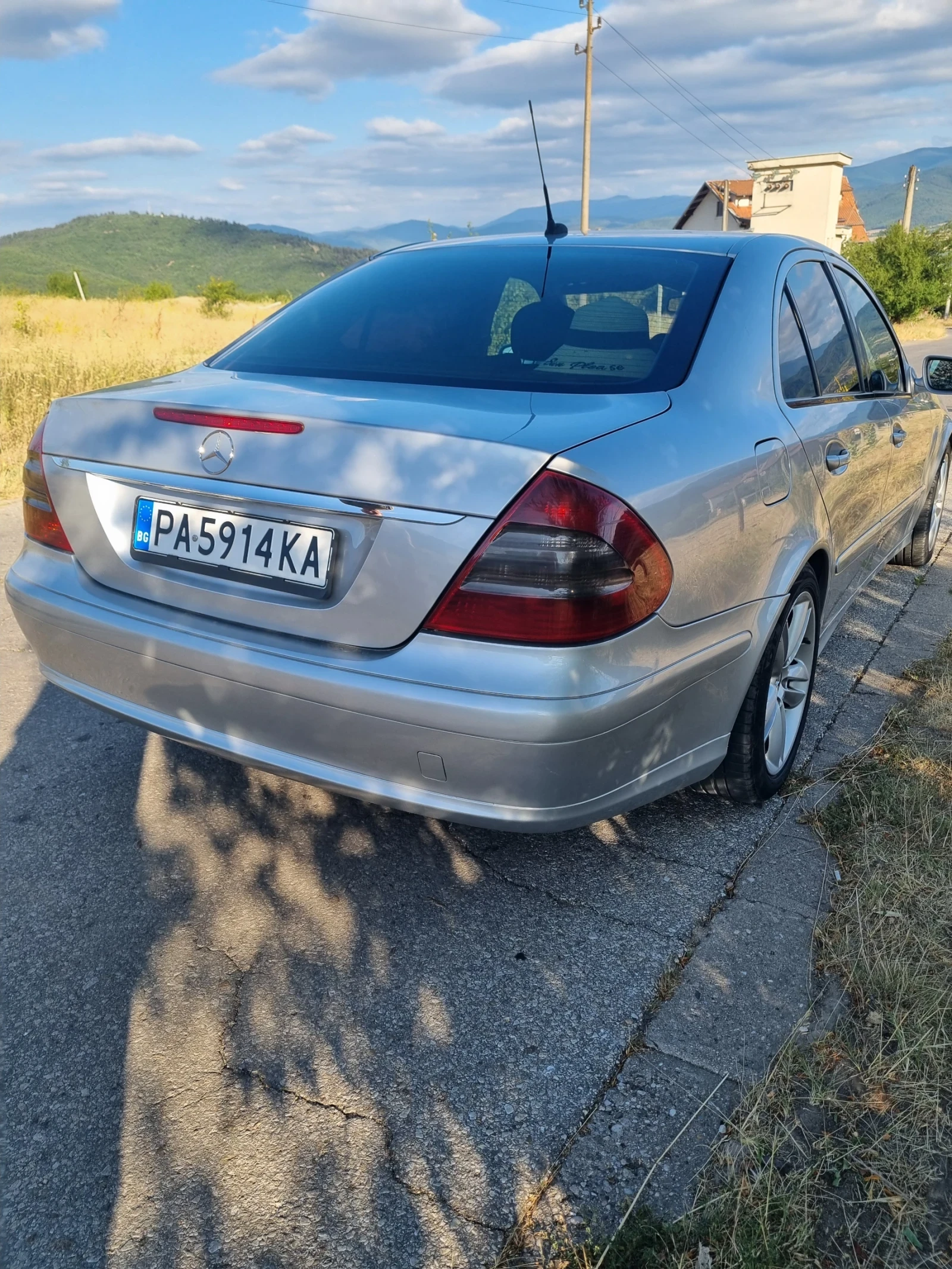 Mercedes-Benz E 220  - изображение 8