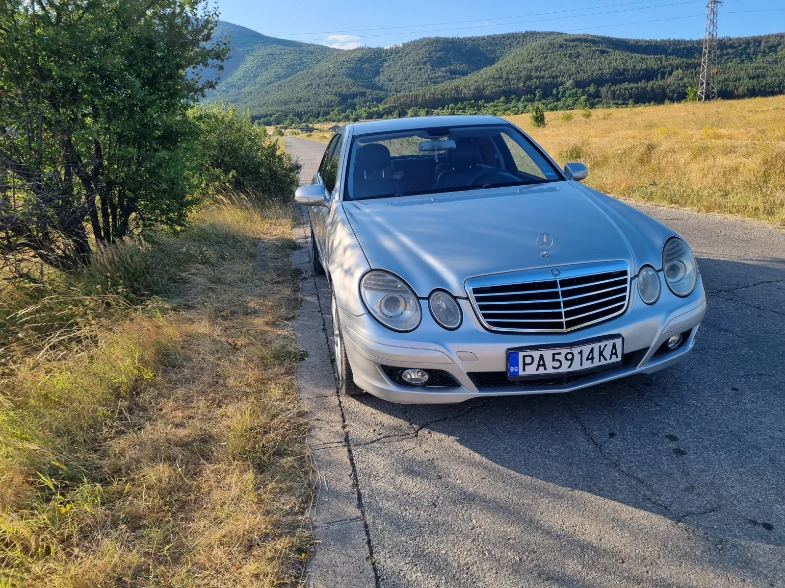 Mercedes-Benz E 220  - изображение 3