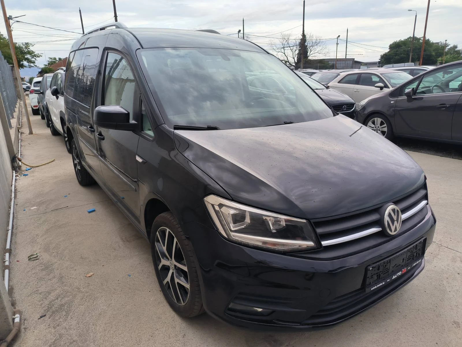 VW Caddy 4-Motion-7m-Navi-Automat-Kamera-Euro-6B - изображение 2