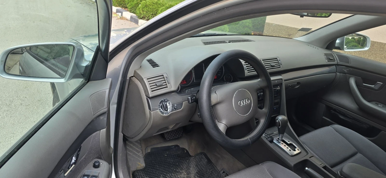 Audi A4 1.9, 131к.Автомат - изображение 8