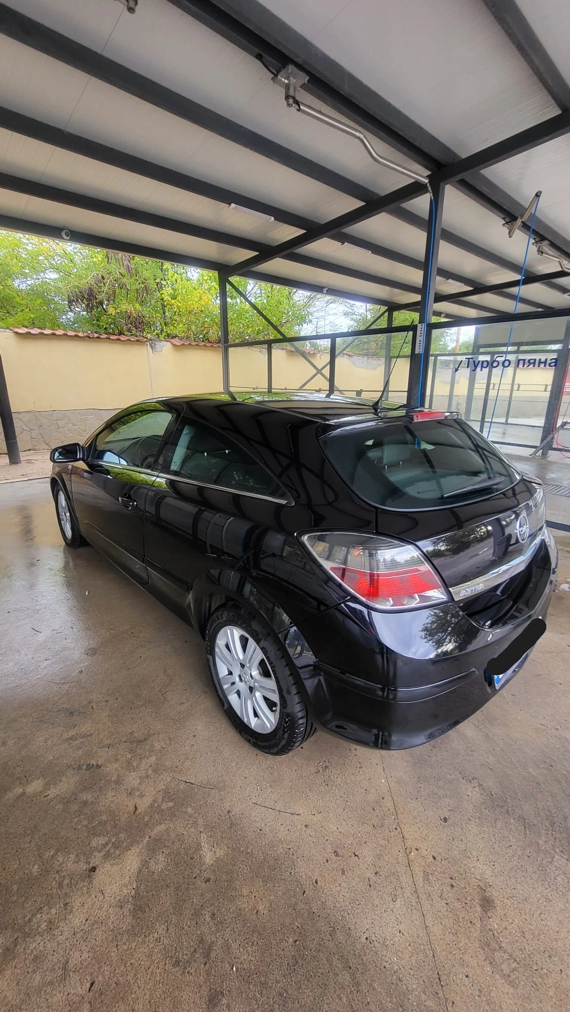 Opel Astra GTC - изображение 5