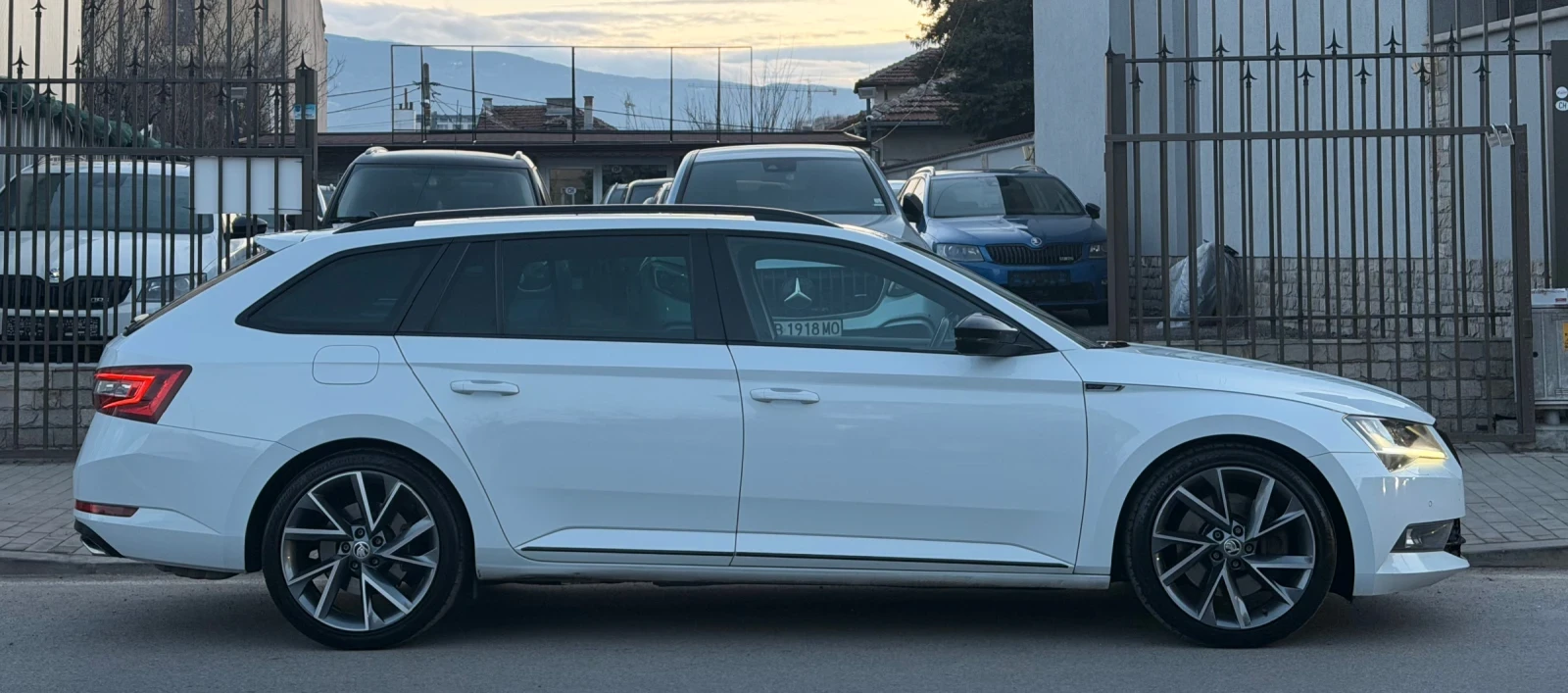 Skoda Superb 2.0tsi-280кс.4х4-LED-Sportline - изображение 6