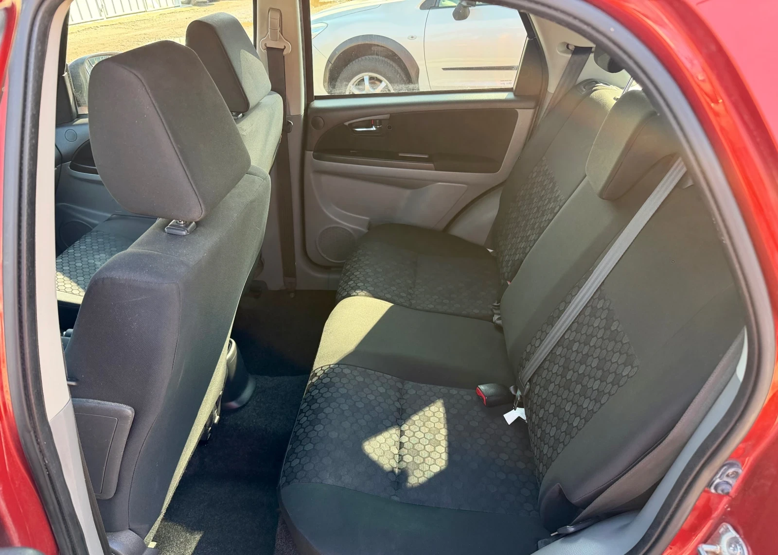 Suzuki SX4 1.6i / 120�.�. / 4�4 | Mobile.bg � ����������� 5