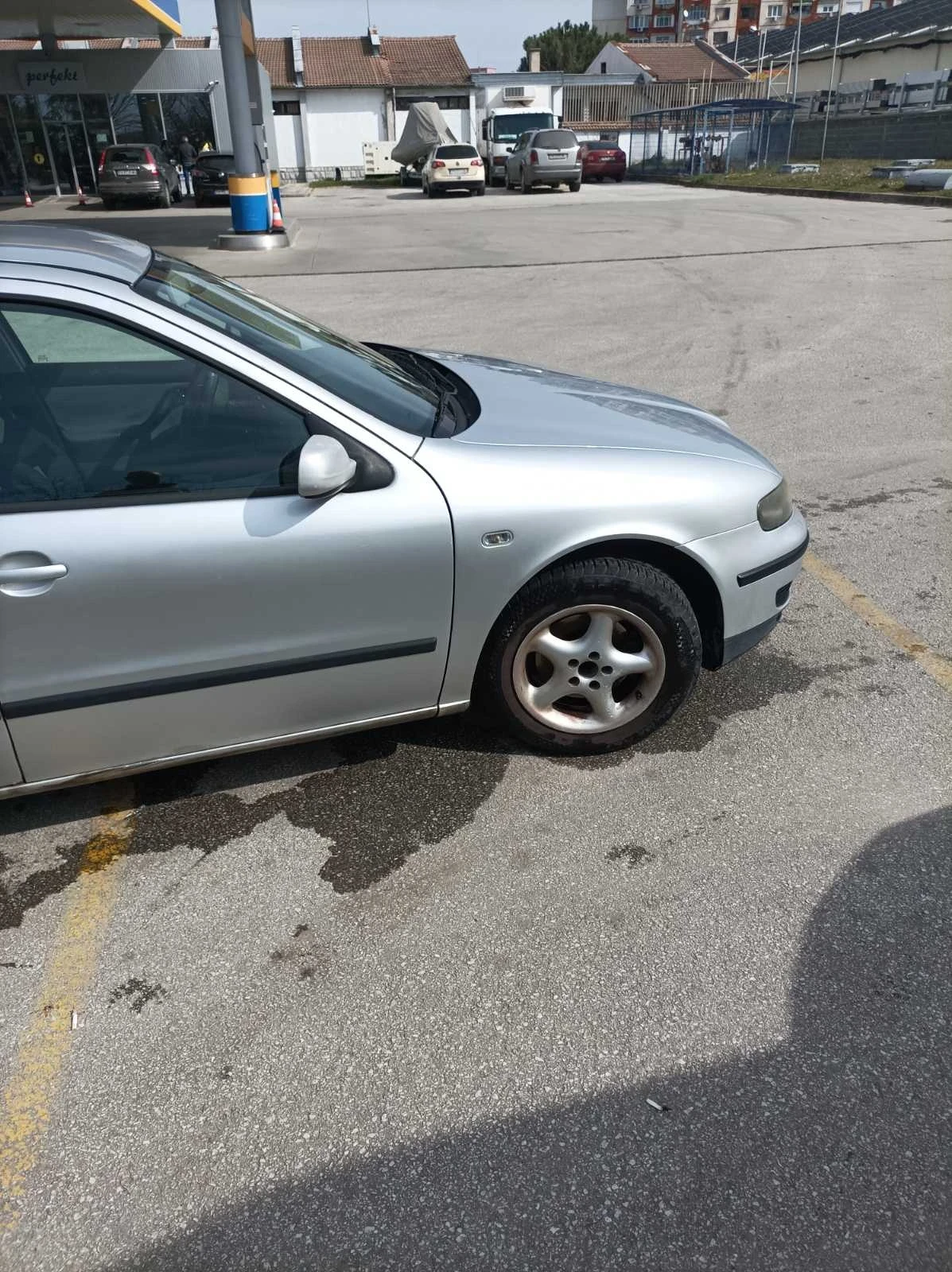 Seat Leon, снимка 2 - Автомобили и джипове - 53708750