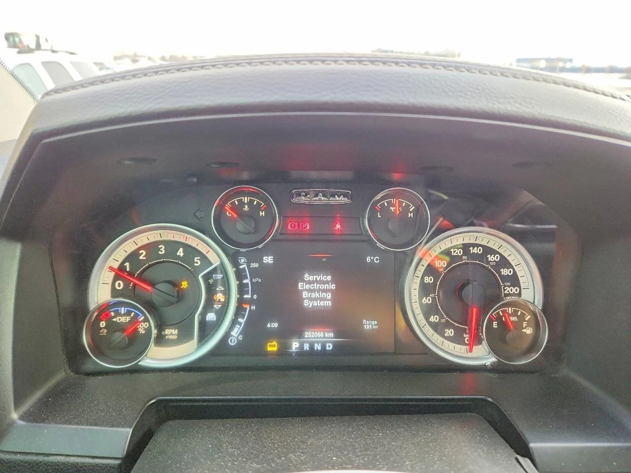 Dodge RAM 3500 6.7l 3500 Laramie 4x4 Crew Cab 8' Box, снимка 9 - Автомобили и джипове - 53813905