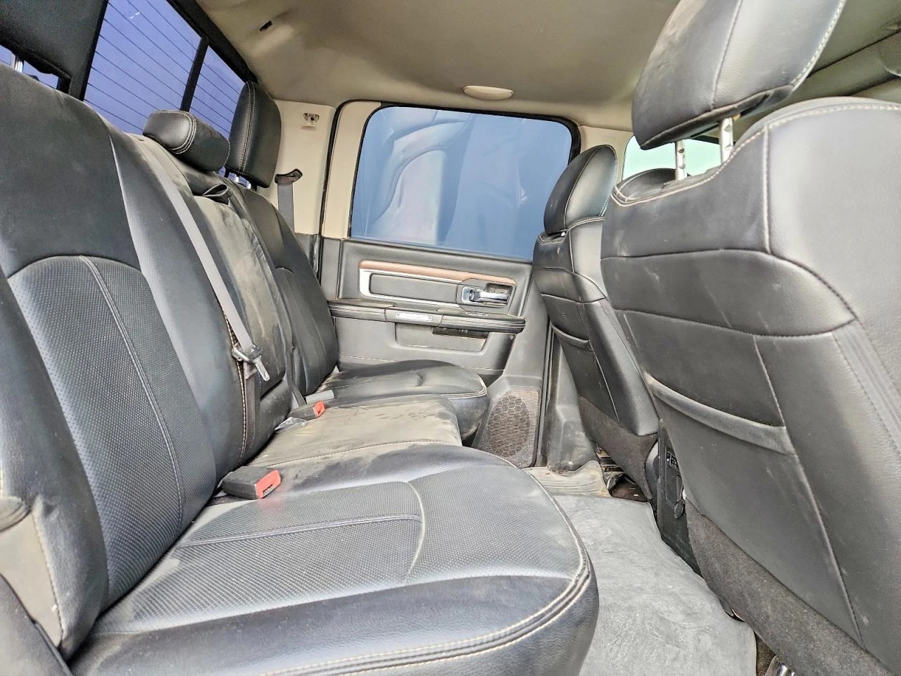 Dodge RAM 3500 6.7l 3500 Laramie 4x4 Crew Cab 8' Box, снимка 10 - Автомобили и джипове - 53813905