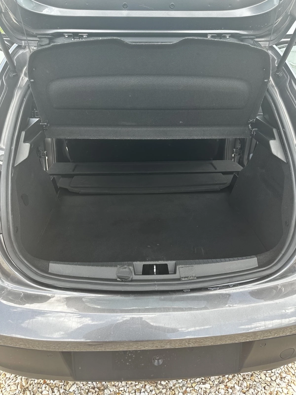 Peugeot 208 1.5 , снимка 14 - Автомобили и джипове - 54574648