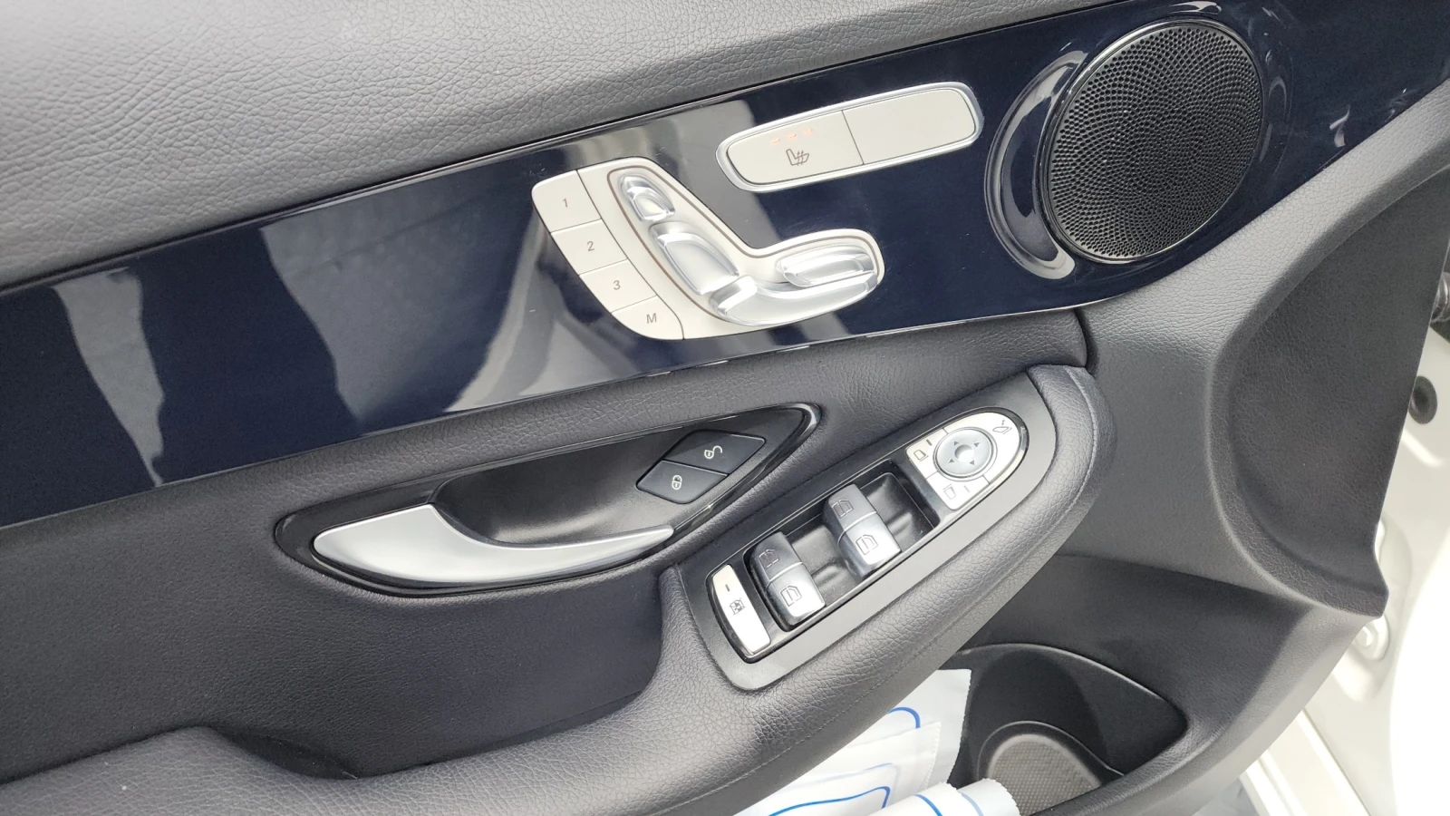 Mercedes-Benz C 200, снимка 17 - Автомобили и джипове - 54967923