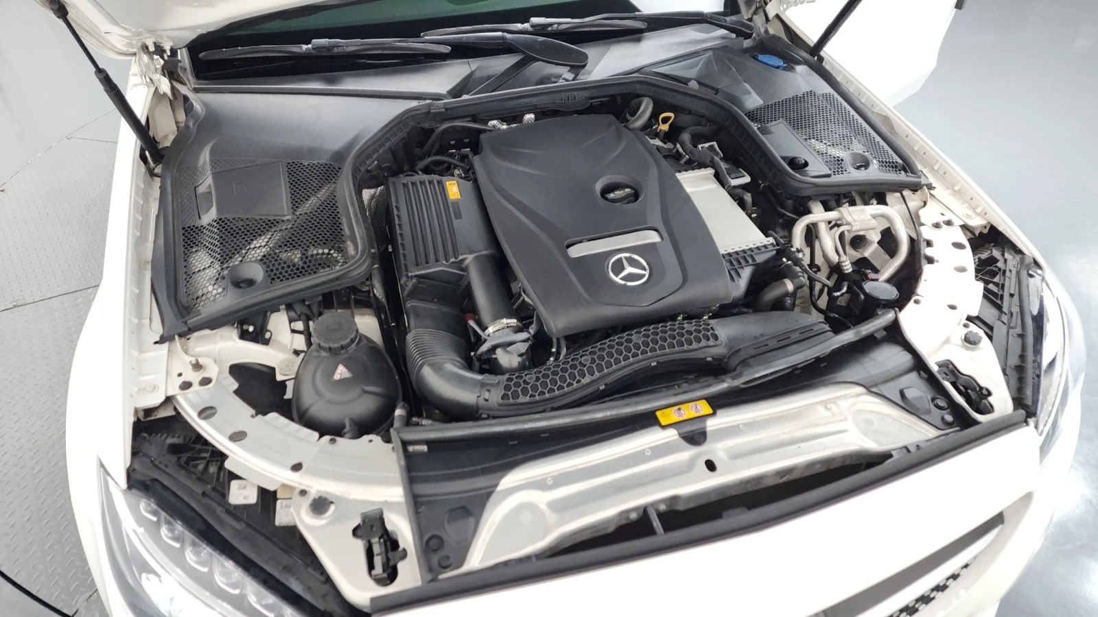 Mercedes-Benz C 200, снимка 7 - Автомобили и джипове - 54967923
